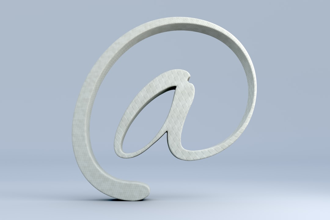 Initialen schrijven: met of zonder punt?